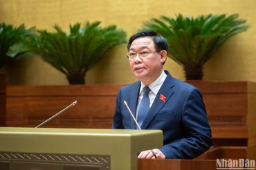 Chủ tịch Quốc hội Vương Đình Huệ phát biểu bế mạc kỳ họp. (Ảnh: DUY LINH)