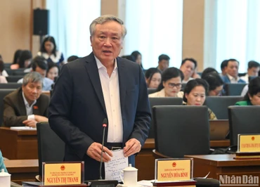 Chánh án Tòa án nhân dân tối cao Nguyễn Hòa Bình phát biểu ý kiến giải trình trong phiên thảo luận về dự án Luật Tổ chức tòa án nhân dân (sửa đổi). (Ảnh: DUY LINH)
