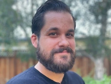 Ông Dave Willner rời OpenAI sau gần 1 năm rưỡi gắn bó. (Ảnh: LinkedIn)