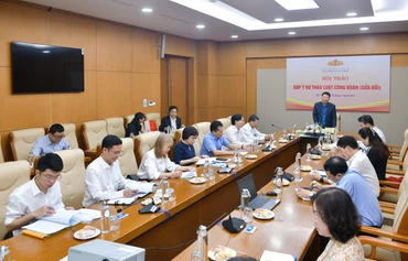 Quang cảnh hội thảo cho ý kiến dự án Luật Công đoàn (sửa đổi) do Viện Nghiên cứu lập pháp thuộc Ủy ban Thường vụ Quốc hội tổ chức ngày 28/3 vừa qua.