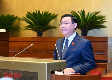 Chủ tịch Quốc hội Vương Đình Huệ phát biểu bế mạc Kỳ họp thứ 4, Quốc hội khóa XV. (Ảnh: DUY LINH)
