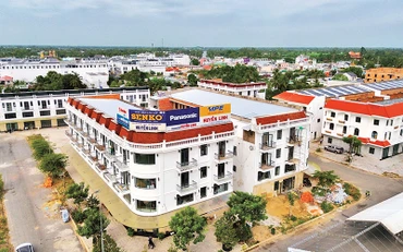 Dãy nhà phố được xây dựng với kiến trúc hiện đại tại Khu đô thị mới Thới Lai.