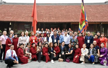Đoàn kiều bào về dự Giỗ Tổ Hùng Vương năm 2023.