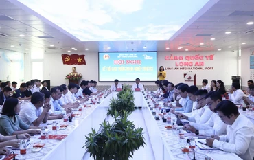 Quang cảnh Hội nghị giao thương doanh nghiệp logistics.