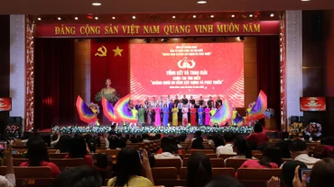 Trao giải Cuộc thi tìm hiểu "Quảng Ninh 60 năm xây dựng và phát triển".