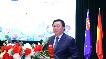 Đồng chí Nguyễn Xuân Thắng phát biểu tại Diễn đàn.