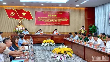 Quang cảnh hội nghị sơ kết chỉ thị đặc thù tại Cà Mau vào chiều 28/3.
