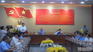 Hội nghị của Tỉnh ủy Cà Mau thông qua nhiều đề án liên quan sắp xếp bộ máy cấp tỉnh, cấp xã chiều 9/5.