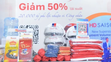 Quà tặng cho người lao động của Công ty HD SAISON.