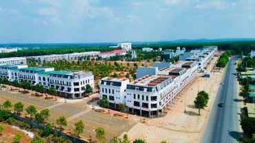 Khu đô thị Ân Phú được xây dựng trên địa bàn phường Tân An, thành phố Buôn Ma Thuột, tỉnh Đắk Lắk đang hoàn thiện, cung ứng 330 căn hộ nhà ở xã hội cho người lao động. 