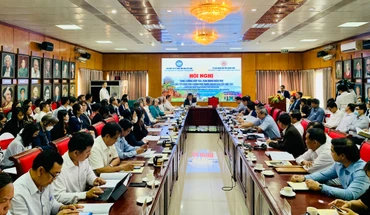 Đông đảo đại diện các tổ chức và đối tác nước ngoài dự hội nghị.