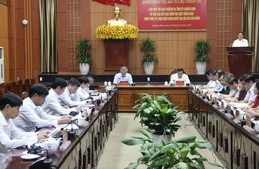 Quang cảnh buổi làm việc.