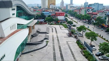 Nhà hát Ca múa nhạc dân gian Việt Bắc chính thức đi vào hoạt động.