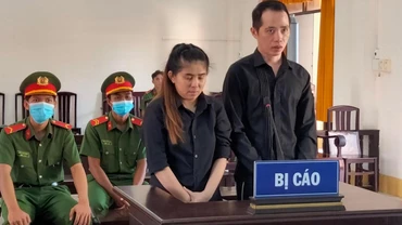 Vợ chồng Dương Thái Tâm và Trần Thị Ngọc Giàu tại phiên tòa sơ thẩm Tòa án nhân dân tỉnh Kiên Giang.