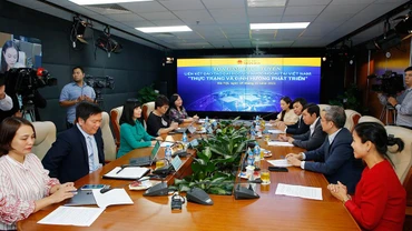 Toàn cảnh tọa đàm.