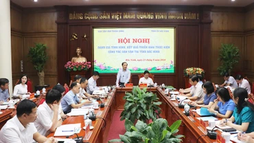 Quang cảnh buổi làm việc.