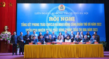 Các đơn vị ký kết thi đua năm 2023.