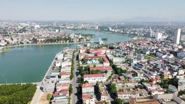 Thành phố Việt Trì là nơi đặt trung tâm chính trị, hành chính của tỉnh Phú Thọ mới sau sáp nhập.