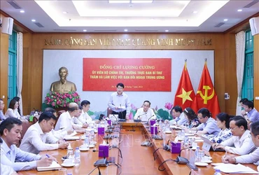 Thường trực Ban Bí thư Lương Cường phát biểu chỉ đạo buổi làm việc. Ảnh: TTXVN