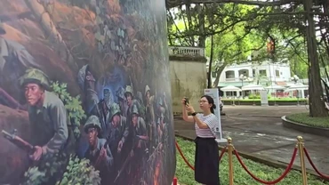 [Video] Công nghệ thực tế ảo tăng cường AR trên bức tranh panorama tái hiện Chiến thắng Điện Biên Phủ