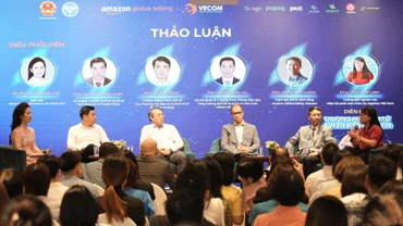 “Hợp lực” để doanh nghiệp Việt bứt phá trong xuất khẩu xuyên biên giới
