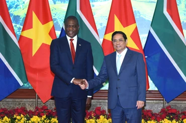 Thủ tướng Phạm Minh Chính tiếp Phó Tổng thống Cộng hòa Nam Phi Paul Mashatile. 