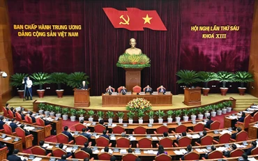 Quang cảnh Hội nghị lần thứ sáu Ban Chấp hành Trung ương Ðảng khóa XIII. (Ảnh ÐĂNG KHOA) 