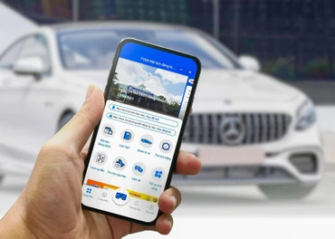 Chủ xe có thể tra cứu gia hạn kiểm định trên website chính thức của Cục Đăng kiểm Việt Nam theo đường link: https://giahanxcg.vr.org.vn hoặc trên ứng dụng TTDK và tự tải file giấy xác nhận gia hạn. (Ảnh THU HƯƠNG) 