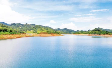 Hồ chứa Nước Trong có quy mô lớn nhất ở Quảng Ngãi. 