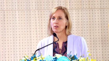Bà Susan Burns, Tổng lãnh sự Hoa Kỳ tại Thành phố Hồ Chí Minh phát biểu tại sự kiện.
