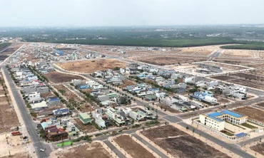 Số tiền tạm ứng cho nhà thầu thi công 5 gói thầu tại Khu tái định cư Lộc An-Bình Sơn đến nay vẫn chưa được thu hồi.