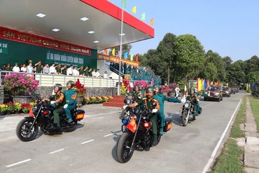 Lực lượng vũ trang Đồng Nai ra quân huấn luyện năm 2024.