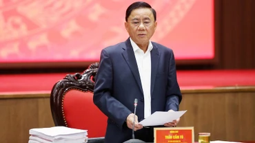 Thường trực Ban Bí thư Trần Cẩm Tú phát biểu kết luận hội nghị.