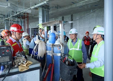 Công tác thanh tra, kiểm tra an toàn lao động cần sát thực tế, góp phần chấn chỉnh việc tuân thủ quy định về an toàn, vệ sinh lao động. (Ảnh Tống Giáp)