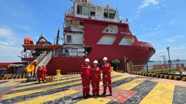 Tàu Hải Dương 39 được bàn giao cho đối tác dầu khí Brunei. (Ảnh: Đại sứ quán Việt Nam tại Brunei)
