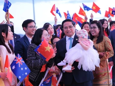 Cộng đồng người Việt Nam tại Canberra, Australia đón Thủ tướng Phạm Minh Chính và Phu nhân. 