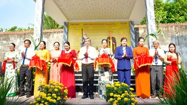 Lễ cắt băng khánh thành Nhà thờ Y tổ.