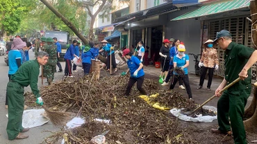 Đông đảo các lực lượng, các tầng lớp nhân dân cùng tham gia "Ngày thứ bảy cùng dân" trên địa bàn quận Lê Chân (Hải Phòng).