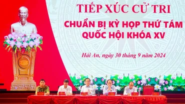Trưởng Ban Kinh tế Trung ương Trần Lưu Quang cùng Đoàn Đại biểu Quốc hội thành phố Hải Phòng tiếp xúc cử tri tại quận Hải An.
