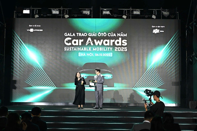 Trao giải “Ô-tô của năm toàn thị trường” cho Honda HR-V,