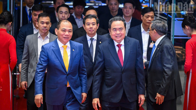 Chủ tịch Quốc hội Trần Thanh Mẫn dự Lễ trao giải VinFuture 2025.