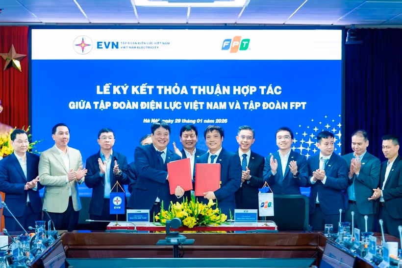 Tập đoàn Điện lực Việt Nam (EVN) và Tập đoàn FPT ký kết thỏa thuận hợp tác chiến lược.