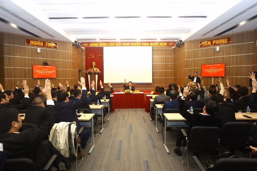 100% cử tri có mặt tại Hội nghị nhất trí giới thiệu đồng chí Vũ Hải Quân, Ủy viên Trung ương Đảng, Thứ trưởng Thường trực Bộ Khoa học và Công nghệ ứng cử đại biểu Quốc hội khóa XVI.