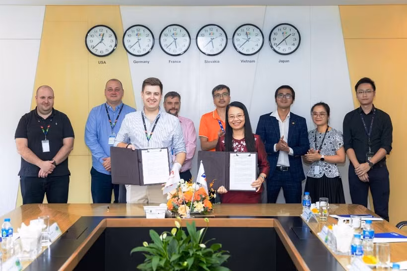 FPT và E.ON Optimum ký kết mở rộng hợp tác về quản lý năng lượng ứng dụng trí tuệ nhân tạo.