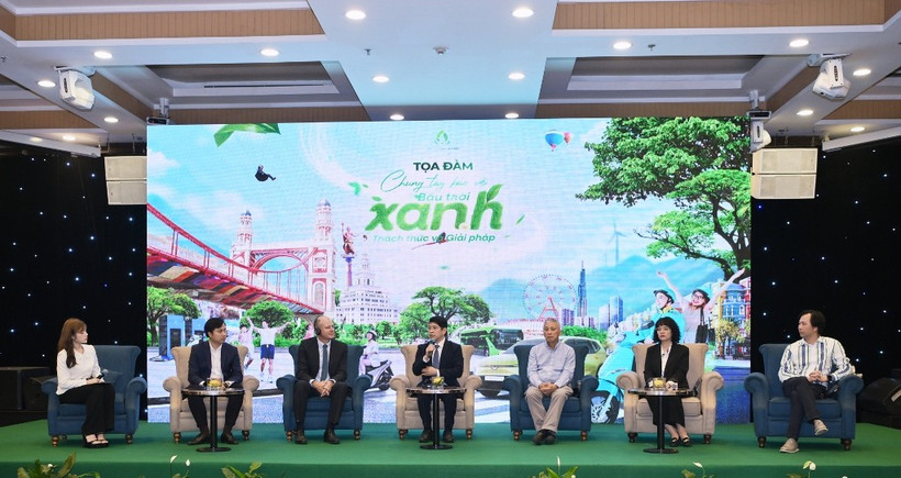 Tọa đàm “Chung tay bảo vệ Bầu trời xanh - Thách thức và giải pháp”.