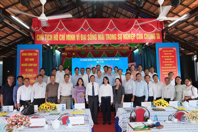 Các đại biểu tham dự sự kiện.