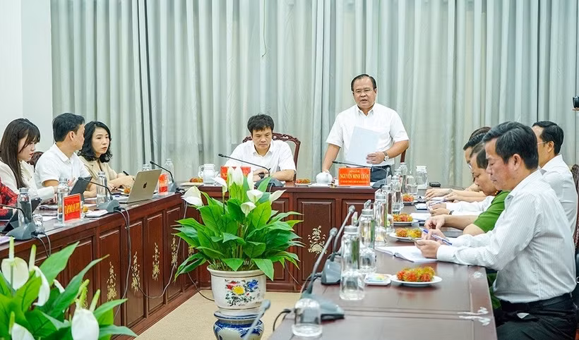 UBND tỉnh Cà Mau tổ chức họp Tổ Điều phối Thỏa thuận hợp tác với FPT về phát triển khoa học, công nghệ, đổi mới sáng tạo và chuyển đổi số giai đoạn 2025-2030.