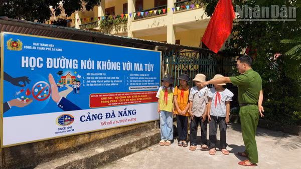 Tuyên truyền giúp học sinh nâng cao nhận thức, chủ động cảnh giác và phòng tránh ma túy.
