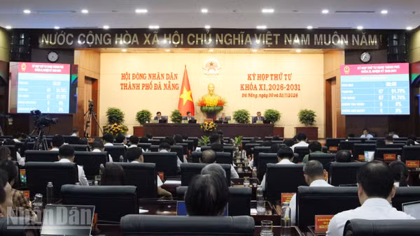 Nhiều nghị quyết đã được thông qua tại Kỳ họp Hội đồng nhân dân giữa năm.