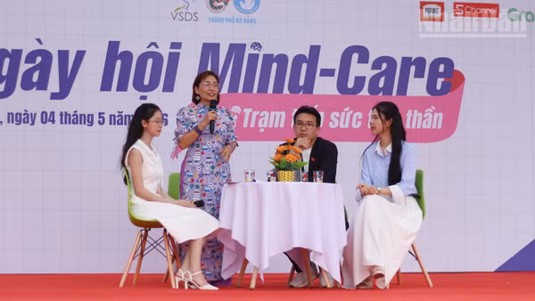 Khách mời chia sẻ tại ngày hội.
